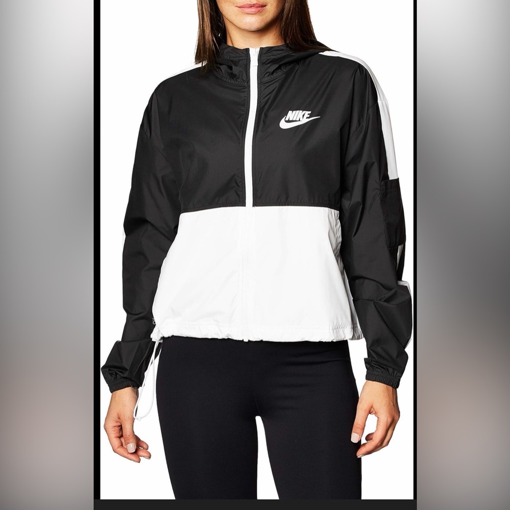 Nike Women's Sportswear Woven black and white Windbreaker Jacket XS